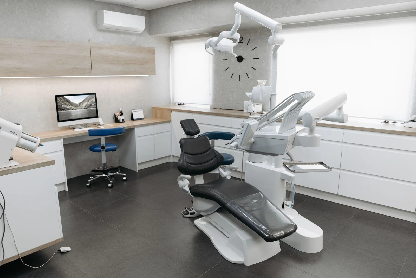 Bright dental treatment room